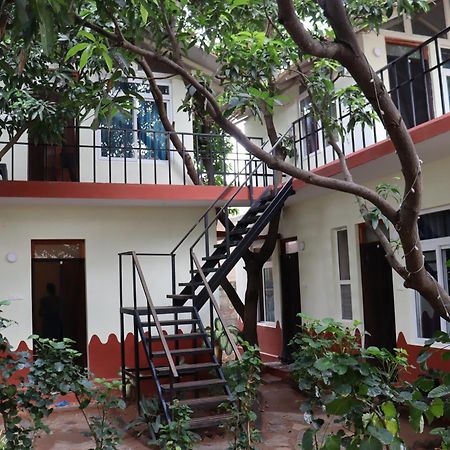 Da Mantra House Guest House Tiruvannāmalai Eksteriør bilde